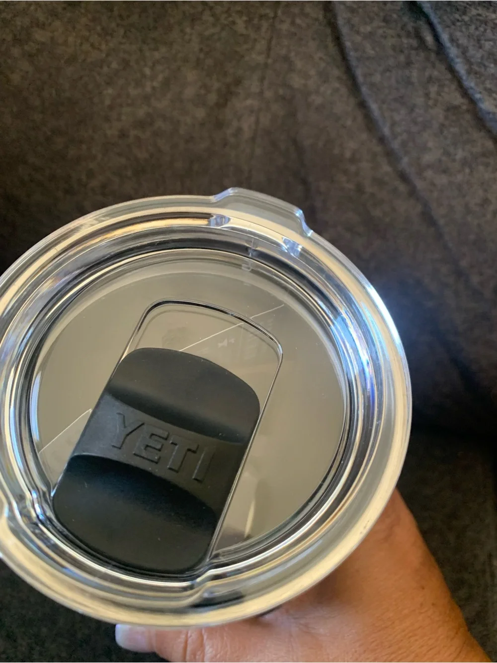 YETI RAMBLER 20 OZ TUMBLER WITH MAGSLIDER LID